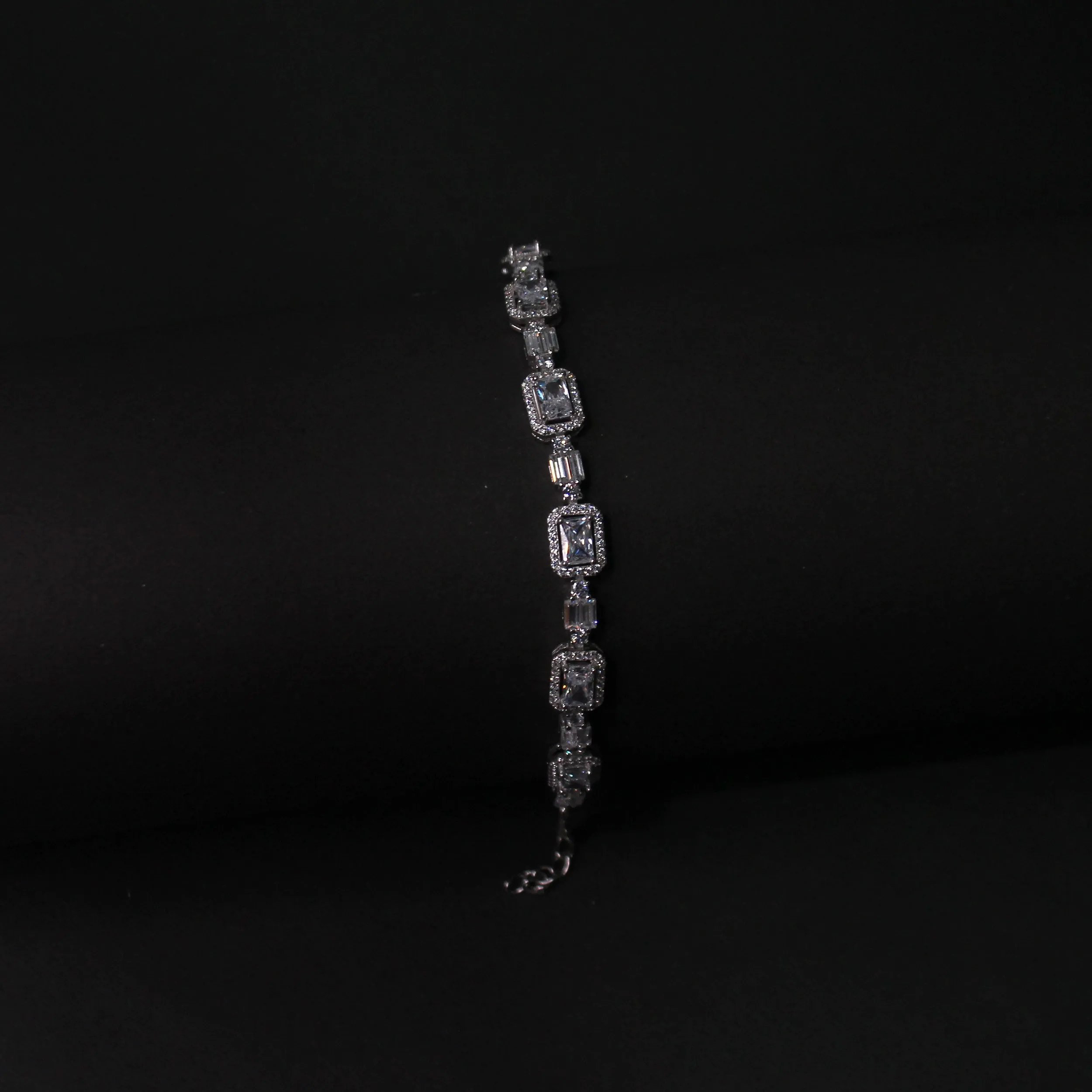 Bracelet in Cubic Zircons